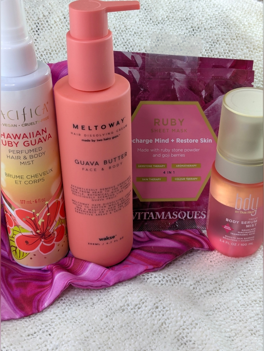 Pacifica/wakse/Vitamasques/TREE HUT Self-Care Body Bundle - Picture 2 of 16